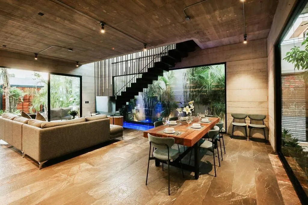 Villa Tuuk: Luxury 5-Bedroom Villa with Private Pool and Concierge Tulum