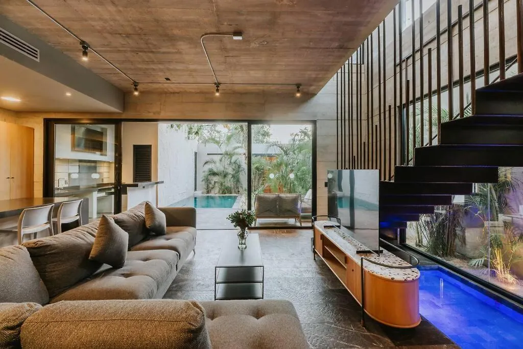 Villa Tuuk: Luxury 5-Bedroom Villa with Private Pool and Concierge Tulum